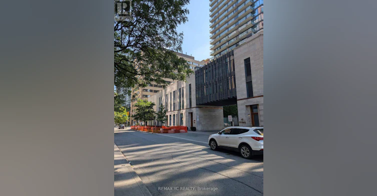 907-1080 Bay Street, Toronto, ON, M5S 0A5 - 10