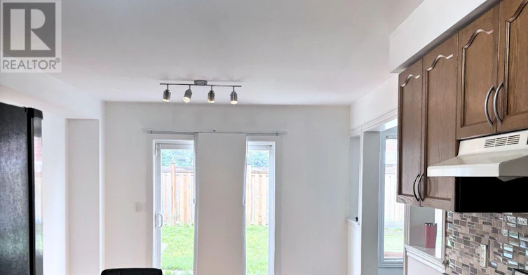44 Touchette Drive, Barrie, ON, L4N 6A1 - 4