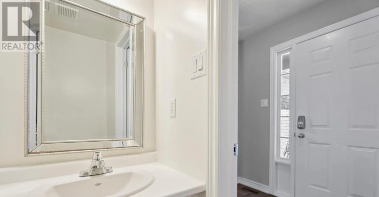 UPPER-62 Arthur Avenue, Barrie, ON, L4M 6H5 - 16