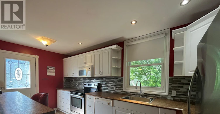 MAIN-117 36th Street EAST, Hamilton, ON, L8V 3Z3 - 4