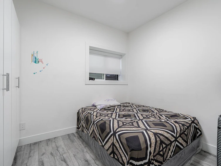 15051 63a Avenue, Surrey, BC, V3S 3H8 - 25