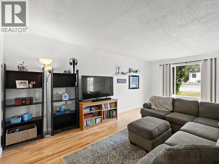 2447 Margaret Road, Westbank, BC, V4T 1N6 - 3