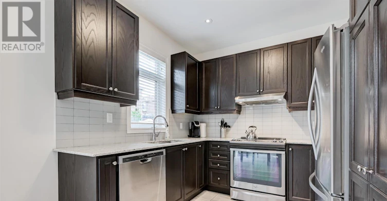 27 Erinview Terrace, Toronto, ON, M9C 0C3 - 9