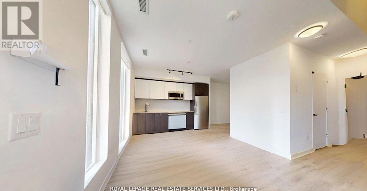 105-36 Zorra Street, Toronto, ON, M8Z 0G5 - 2