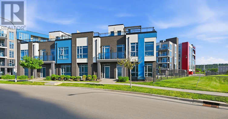2 Concord Place, Grimsby, ON, L3M 0G6 - 44