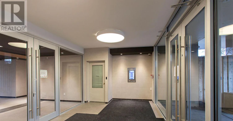 403-666 Spadina Avenue, Toronto, ON, M5S 2H8 - 4