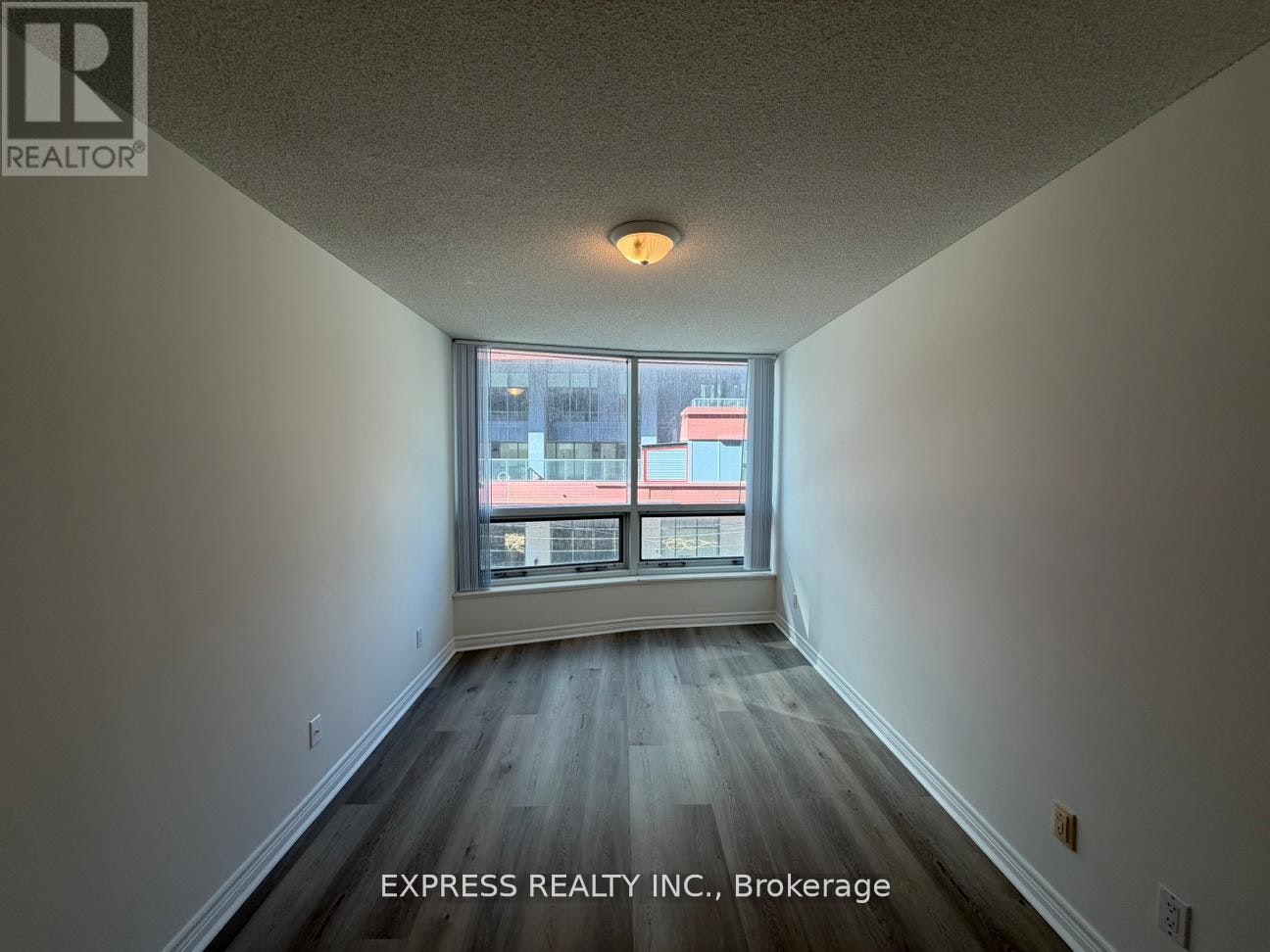 308-152 St Patrick Street, Toronto, ON, M5T 3J9 - 8