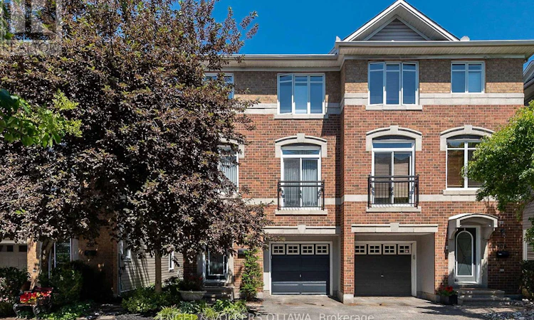 210 Village Private WEST