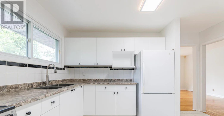2097 Kingsley Road, Ottawa, ON, K2C 2X6 - 11