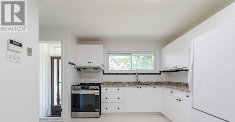 2097 Kingsley Road, Ottawa, ON, K2C 2X6 - 10