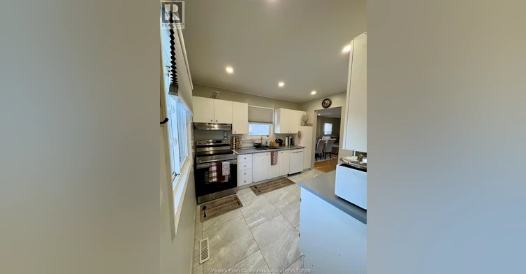 1364 Mckay Avenue, Windsor, ON, N9B 2B2 - 10