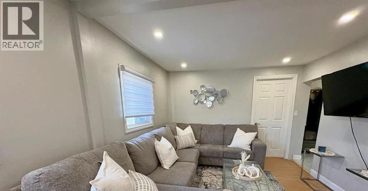 1364 Mckay Avenue, Windsor, ON, N9B 2B2 - 5