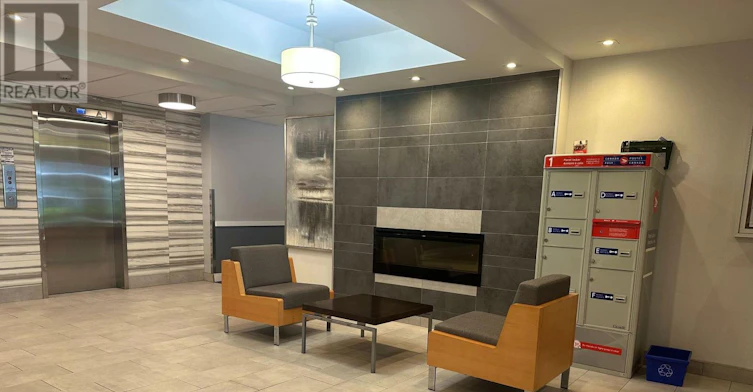 301-145 Wellington Street W, Aurora, ON, L4G 3L9 - 14