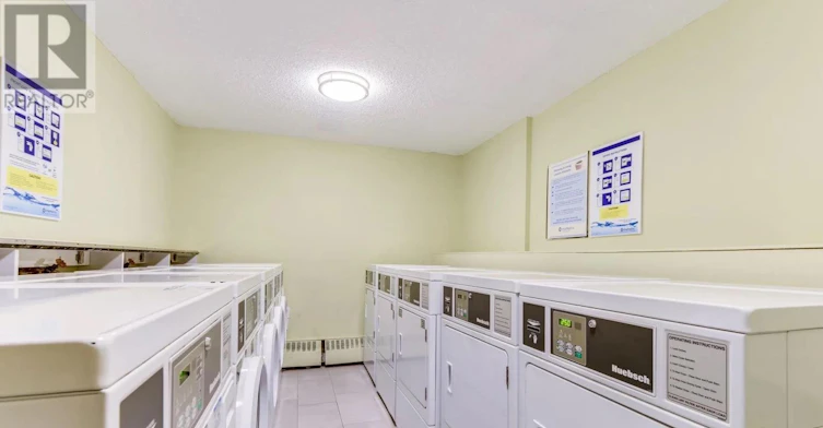 301-145 Wellington Street W, Aurora, ON, L4G 3L9 - 16