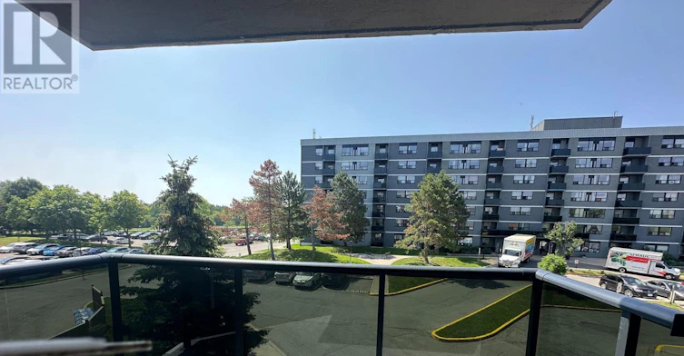 301-145 Wellington Street W, Aurora, ON, L4G 3L9 - 12