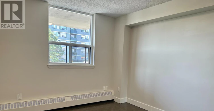 301-145 Wellington Street W, Aurora, ON, L4G 3L9 - 7