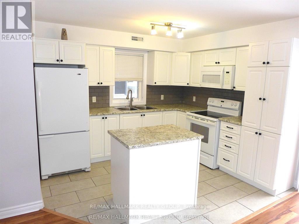 3-216 Carillon Street, Ottawa, ON, K1L 5X8 - 5