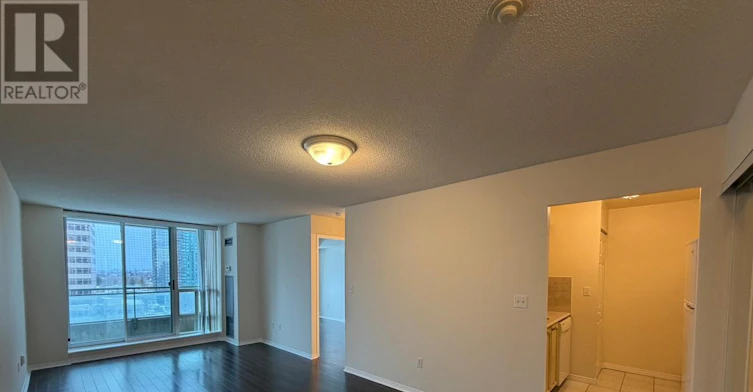1009-1 Pemberton Avenue, Toronto, ON, M2M 4L9 - 6