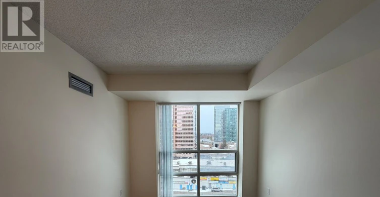 1009-1 Pemberton Avenue, Toronto, ON, M2M 4L9 - 10