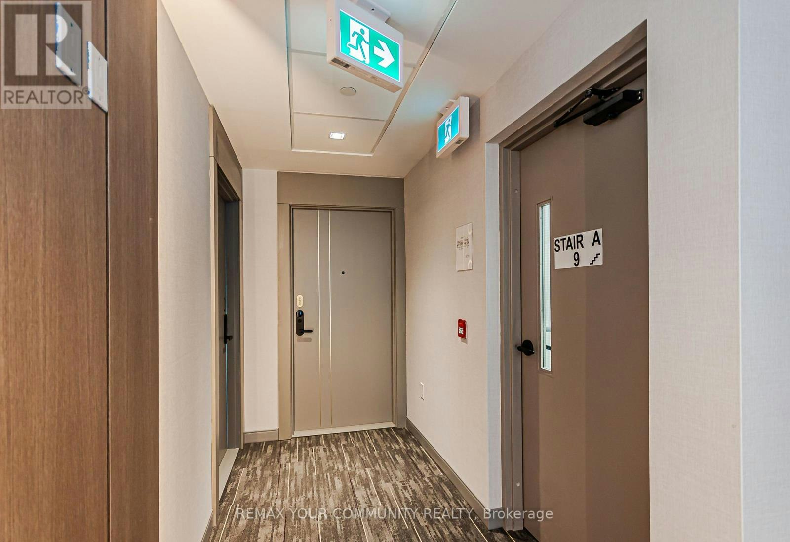 905-700 Sheppard Avenue W, Toronto, ON, M3H 0G5