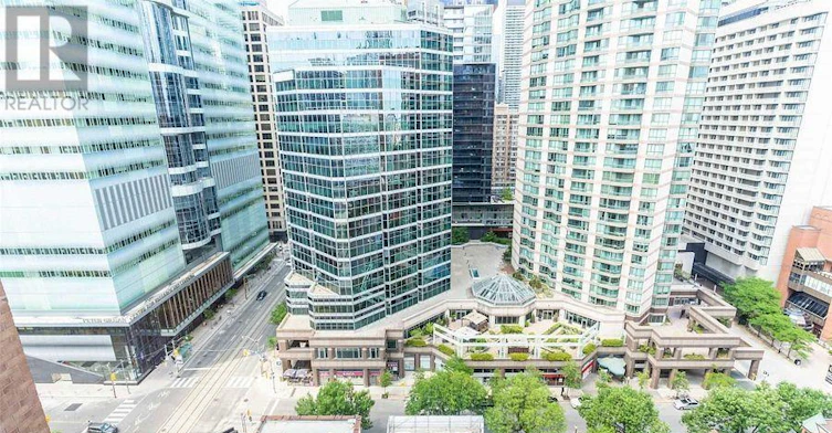 2021-633 Bay Street, Toronto, ON, M5G 2G4 - 14