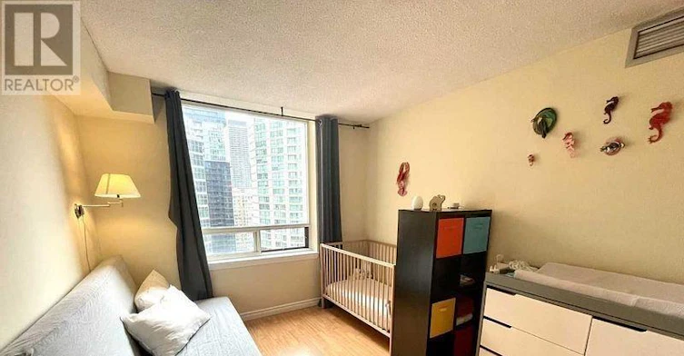 2021-633 Bay Street, Toronto, ON, M5G 2G4 - 11