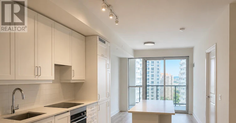 1703-9085 Jane Street, Vaughan, ON, L4K 0L8 - 3