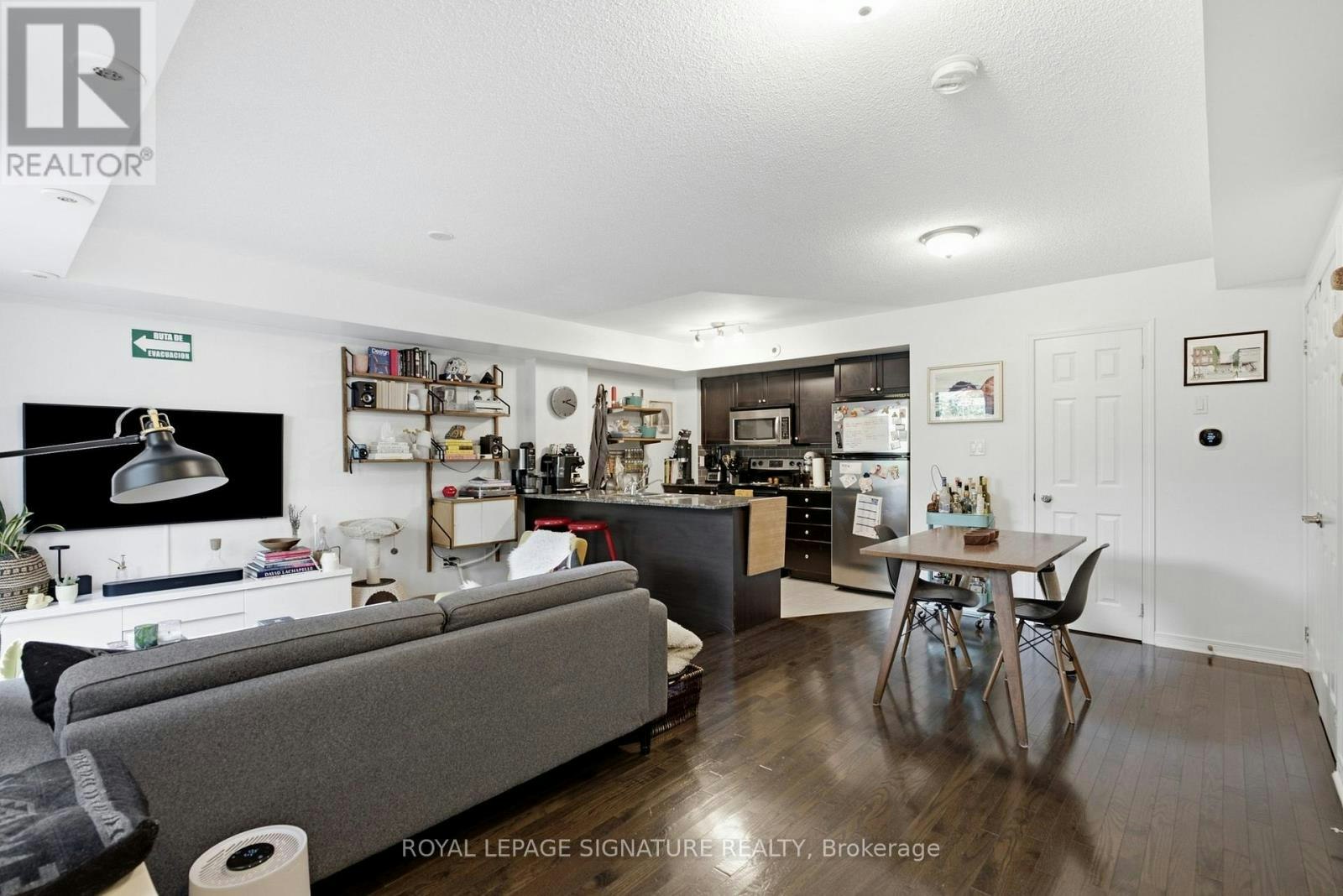 TH135-5 Elsie Lane, Toronto, ON, M6P 3N3