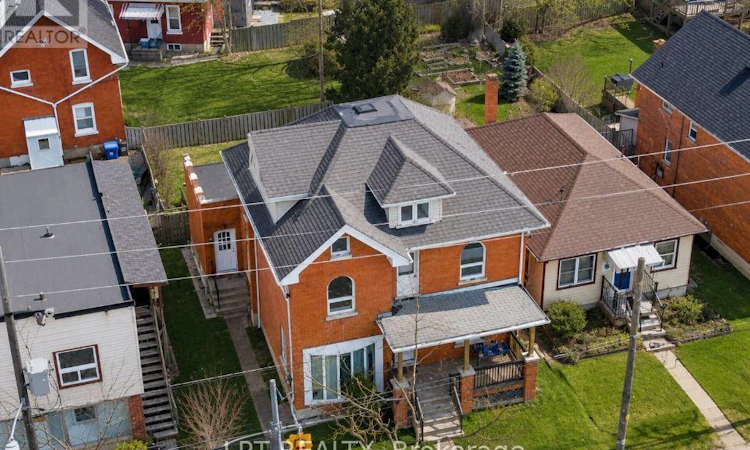 219 Erie Avenue