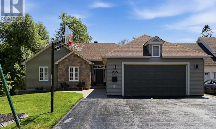 52 Borron Avenue
