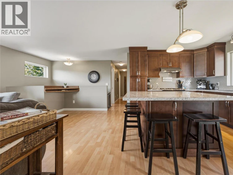 6512 Blue Jay Road, Vernon, BC, V1H 1W4 - 40