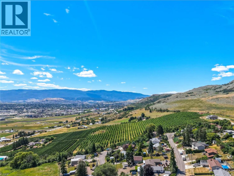 6512 Blue Jay Road, Vernon, BC, V1H 1W4 - 11