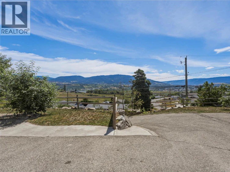 6512 Blue Jay Road, Vernon, BC, V1H 1W4 - 56