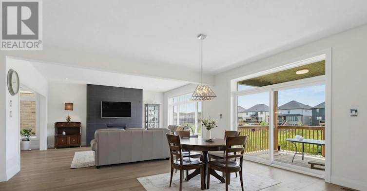 1258 Silverfox Drive, London, ON, N6G 0V8 - 9