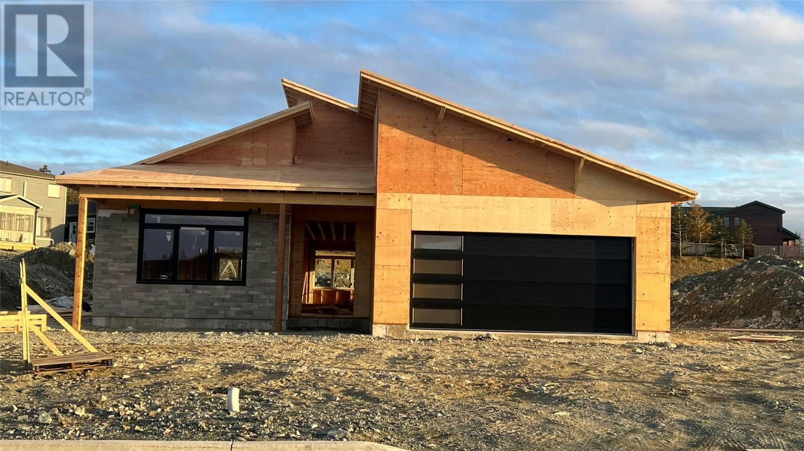 5 Reddley Place, Conception Bay South, NL, A1W 5M4
