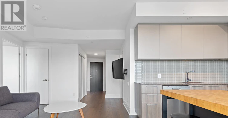 809-20 Brin Drive, Toronto, ON, M8X 0B2 - 7