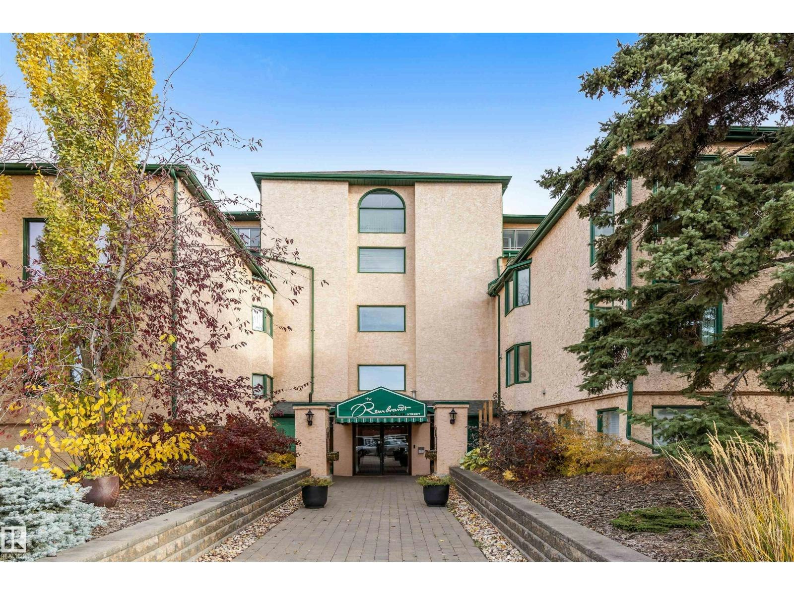 205-9131 99 Street NW, Edmonton, AB, T6E 3V9