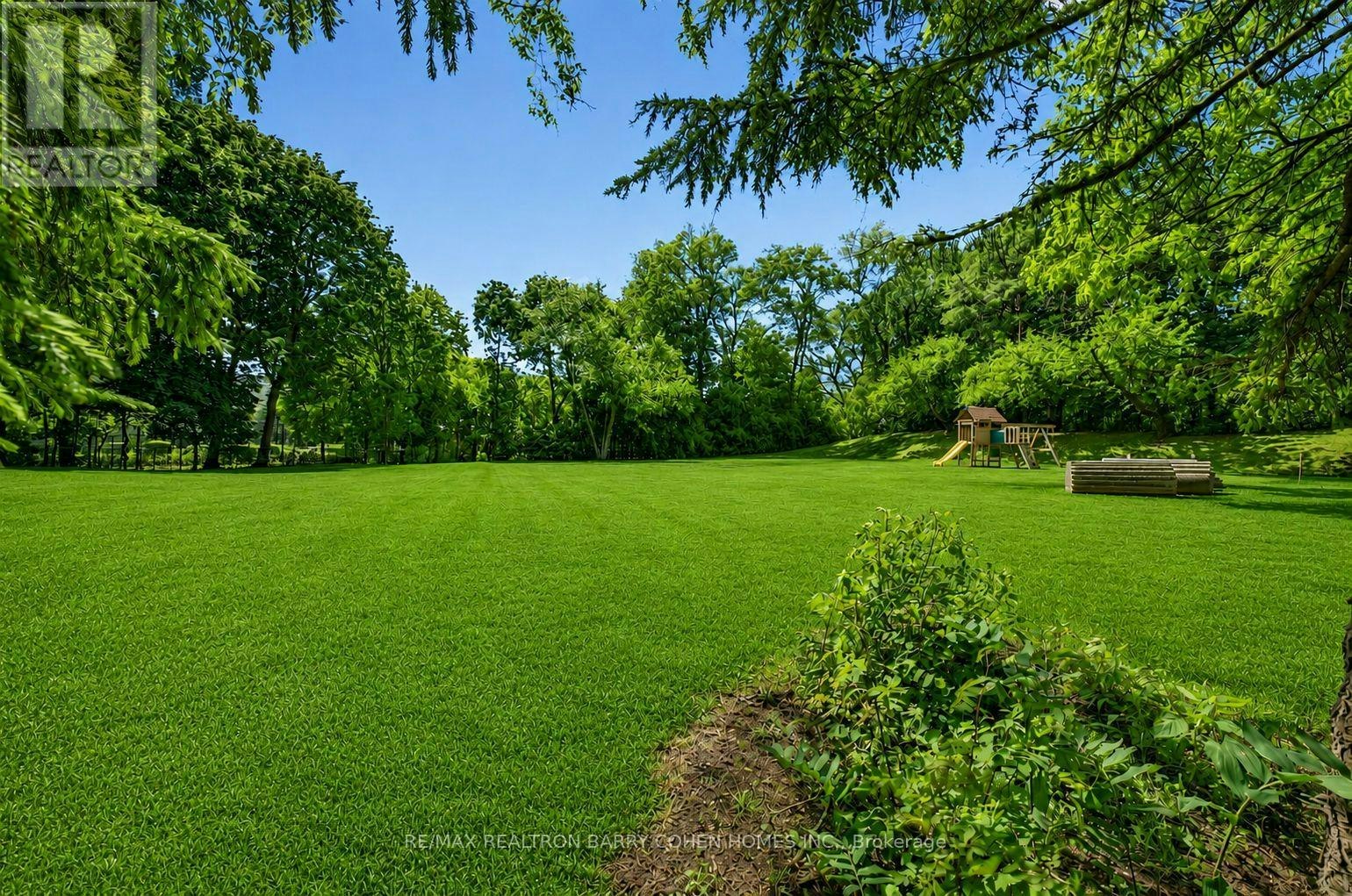 30 High Point Road, Toronto, ON, M3C 2R3 - 20