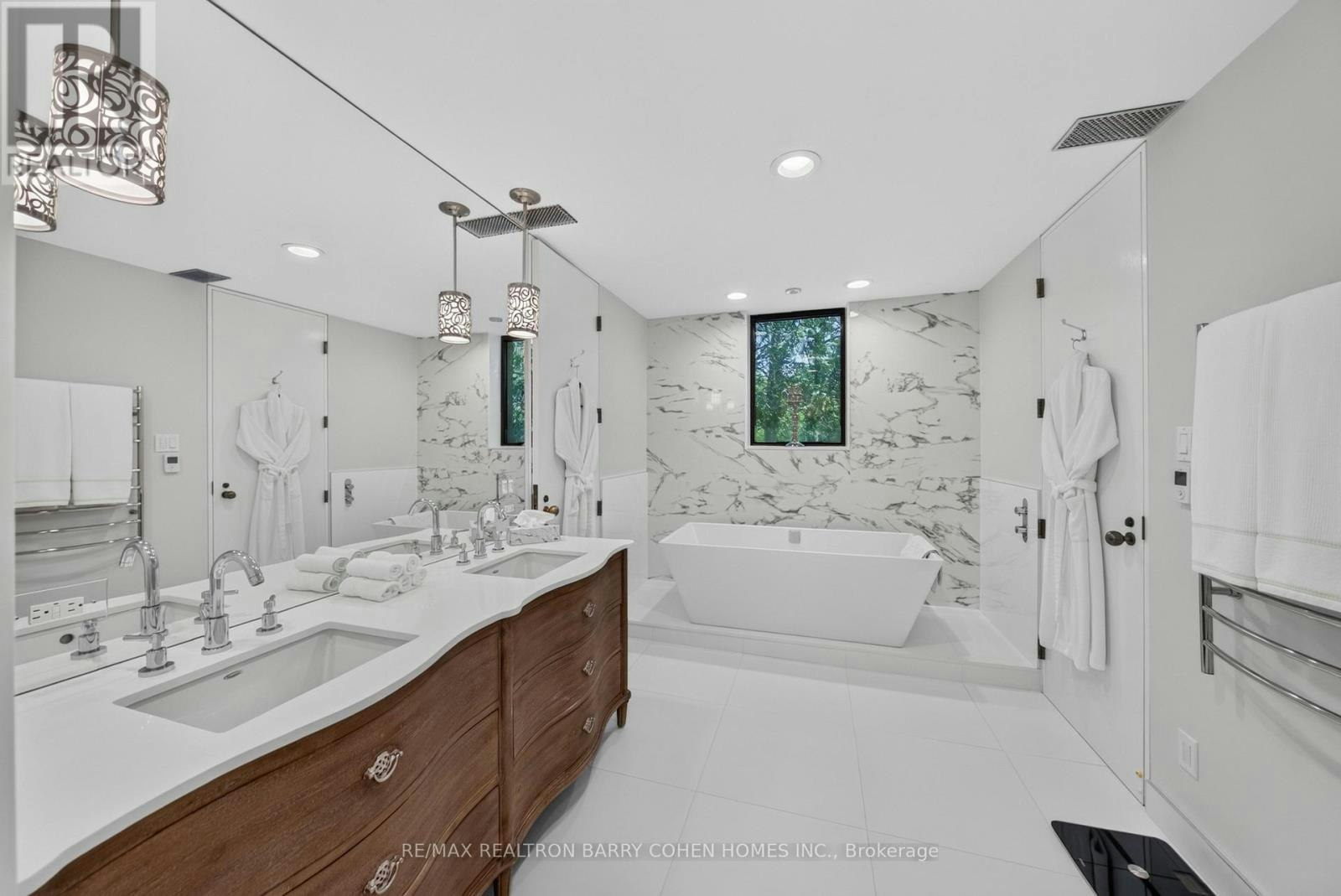30 High Point Road, Toronto, ON, M3C 2R3 - 14