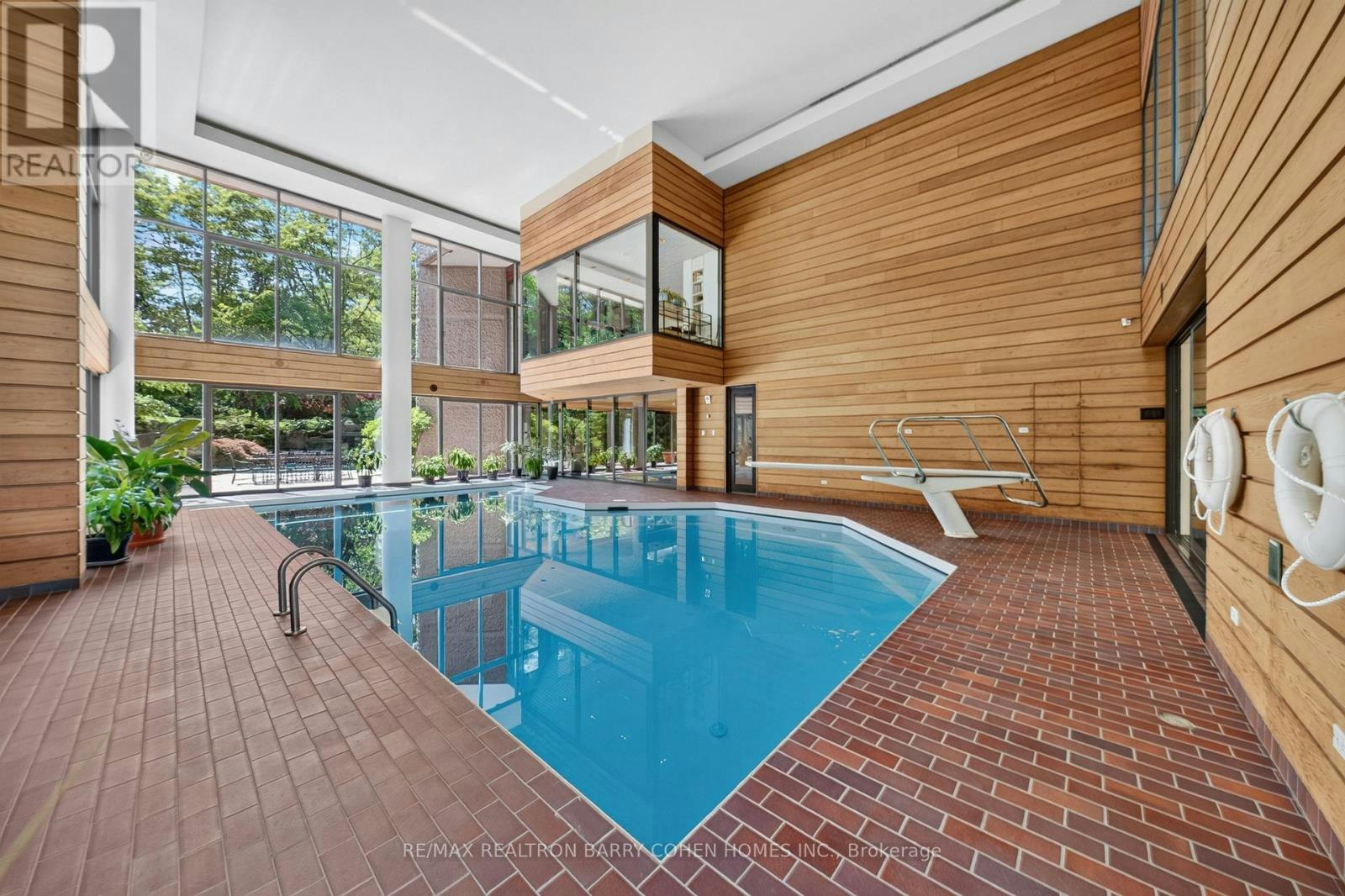 30 High Point Road, Toronto, ON, M3C 2R3 - 16