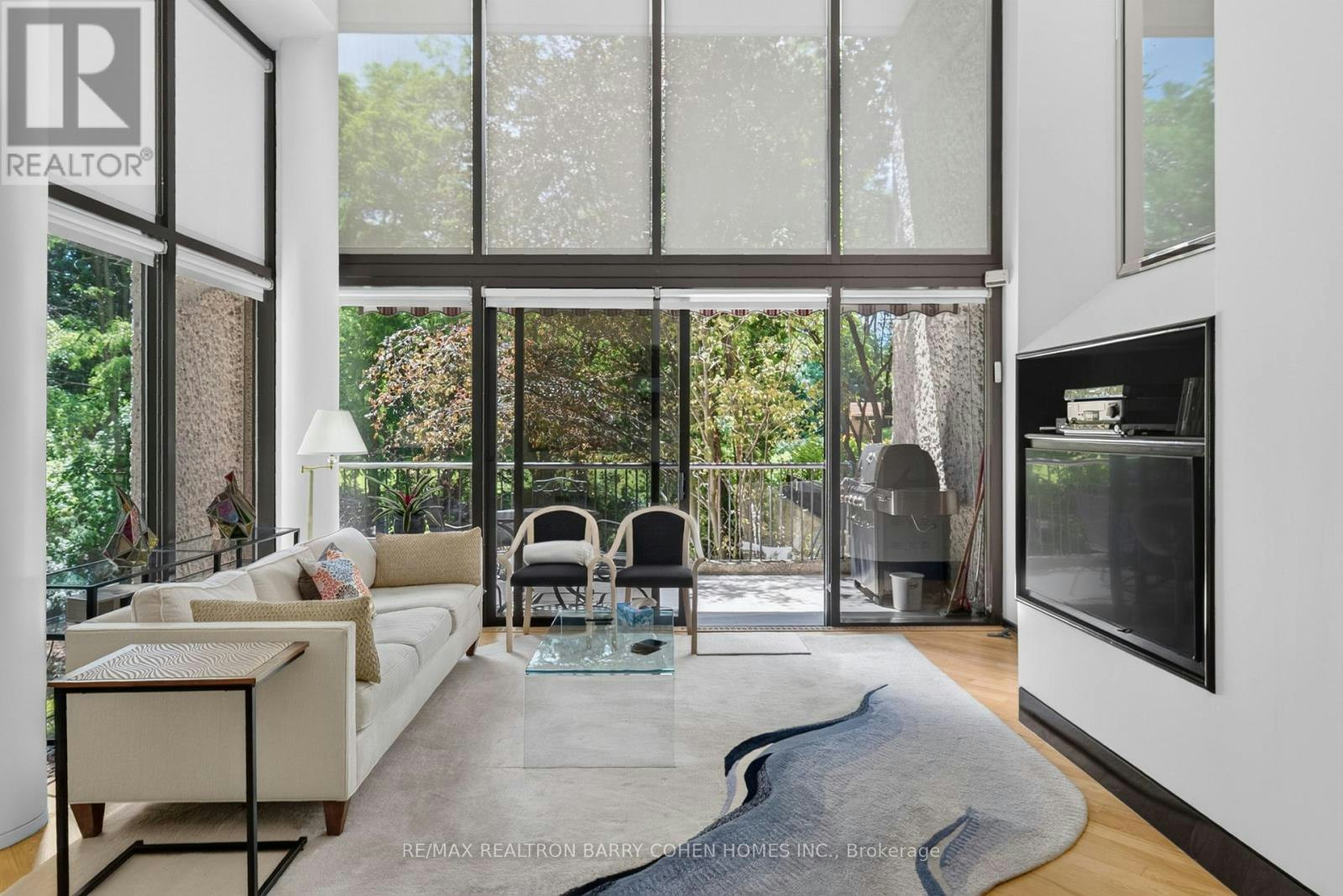 30 High Point Road, Toronto, ON, M3C 2R3 - 8