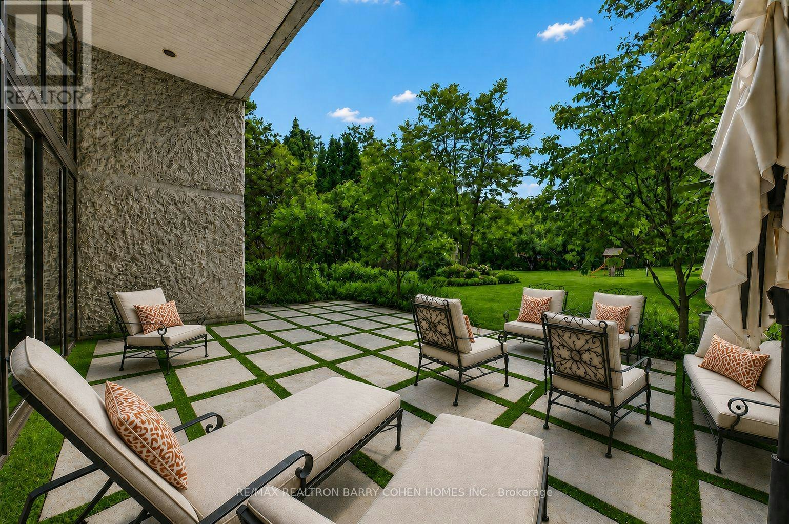 30 High Point Road, Toronto, ON, M3C 2R3 - 19