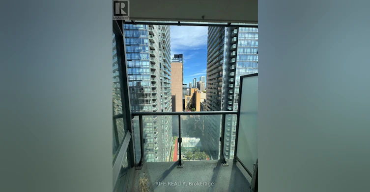1707-832 Bay Street, Toronto, ON, M5S 1Z6 - 9