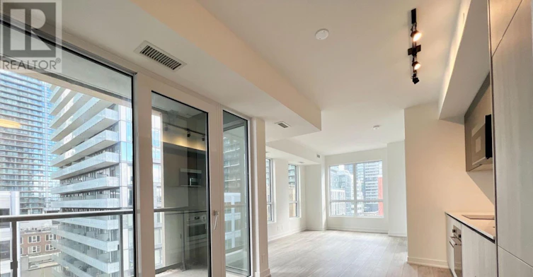 1107-108 Peter Street, Toronto, ON, M5V 2G7