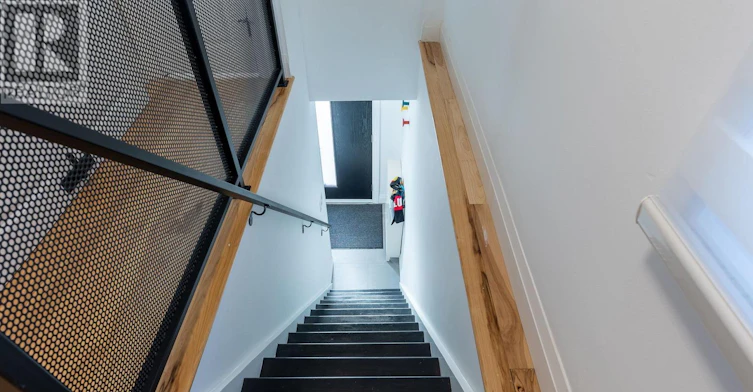 11 Dayton Avenue, Toronto, ON, M8Z 3L8 - 18