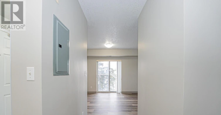610-274 Erb Street W, Waterloo, ON, N2L 1W2 - 9