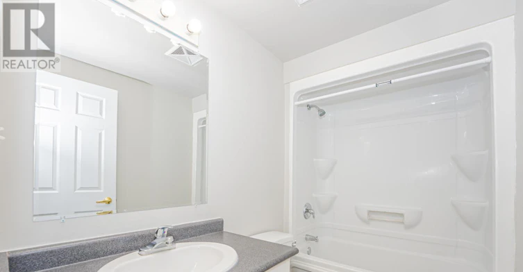 610-274 Erb Street W, Waterloo, ON, N2L 1W2 - 14