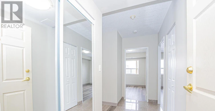 610-274 Erb Street W, Waterloo, ON, N2L 1W2 - 7