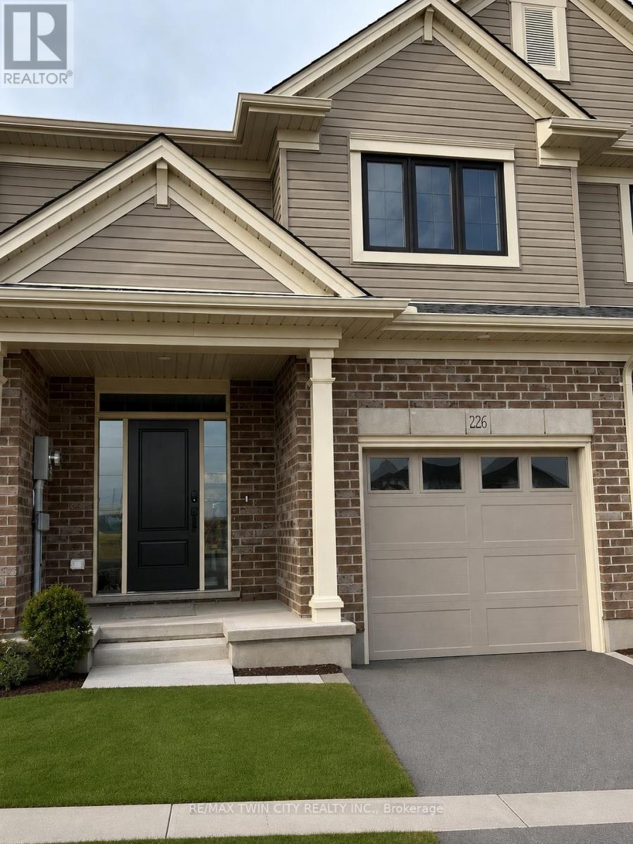 226 Renaissance Drive, St. Thomas, ON, N5R 0C1