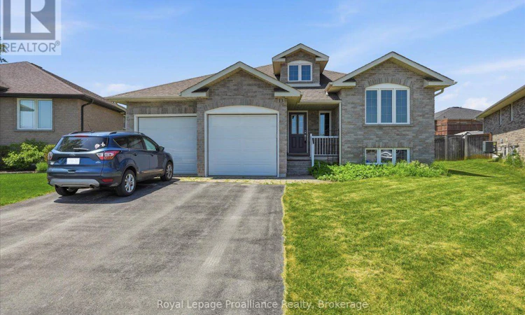 13 Freedom Crescent